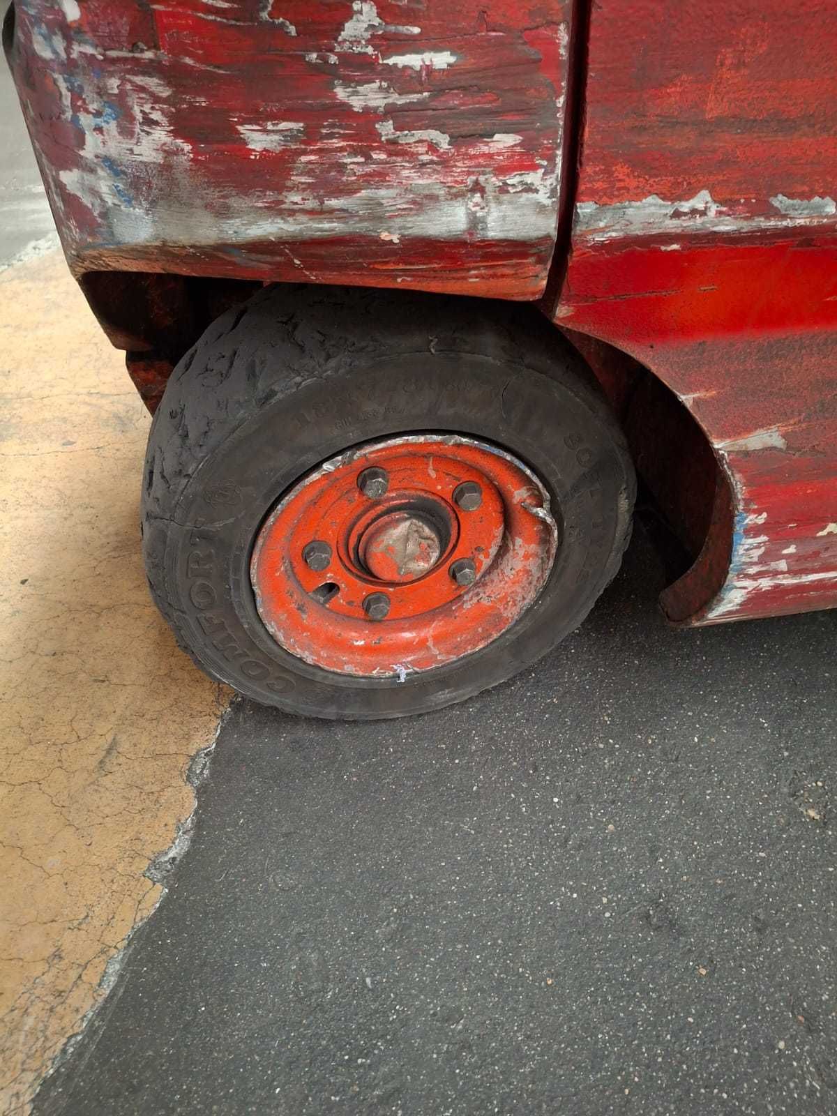 Empilhador usado