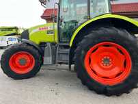 Claas ARES 697 ATZ ARION 657  CLAAS ARES 697 ATZ Arion john deere