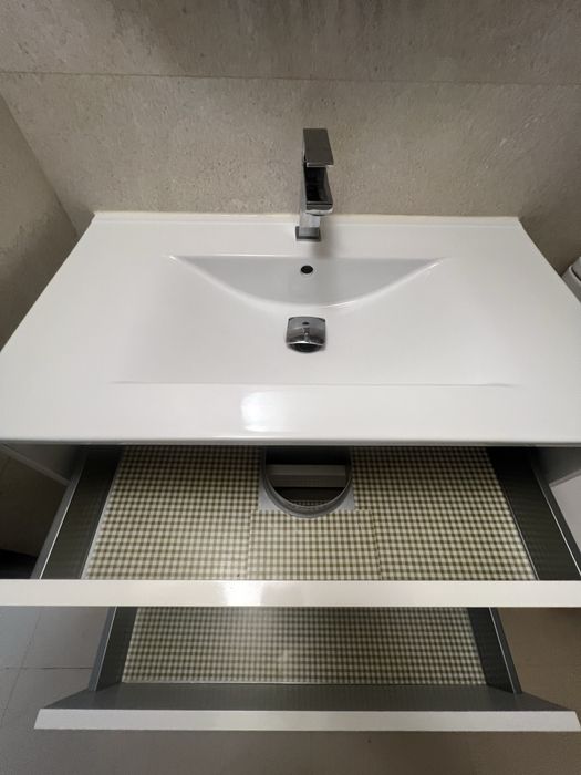 Móvel branco de wc com lavatório, com 2 gavetas-Medida82 x a52 x f46