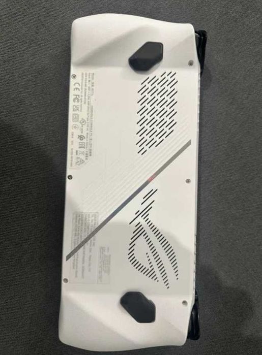 Consola Asus Rog Ally Z1 Extreme 512GB com Garantia  Igual a nova