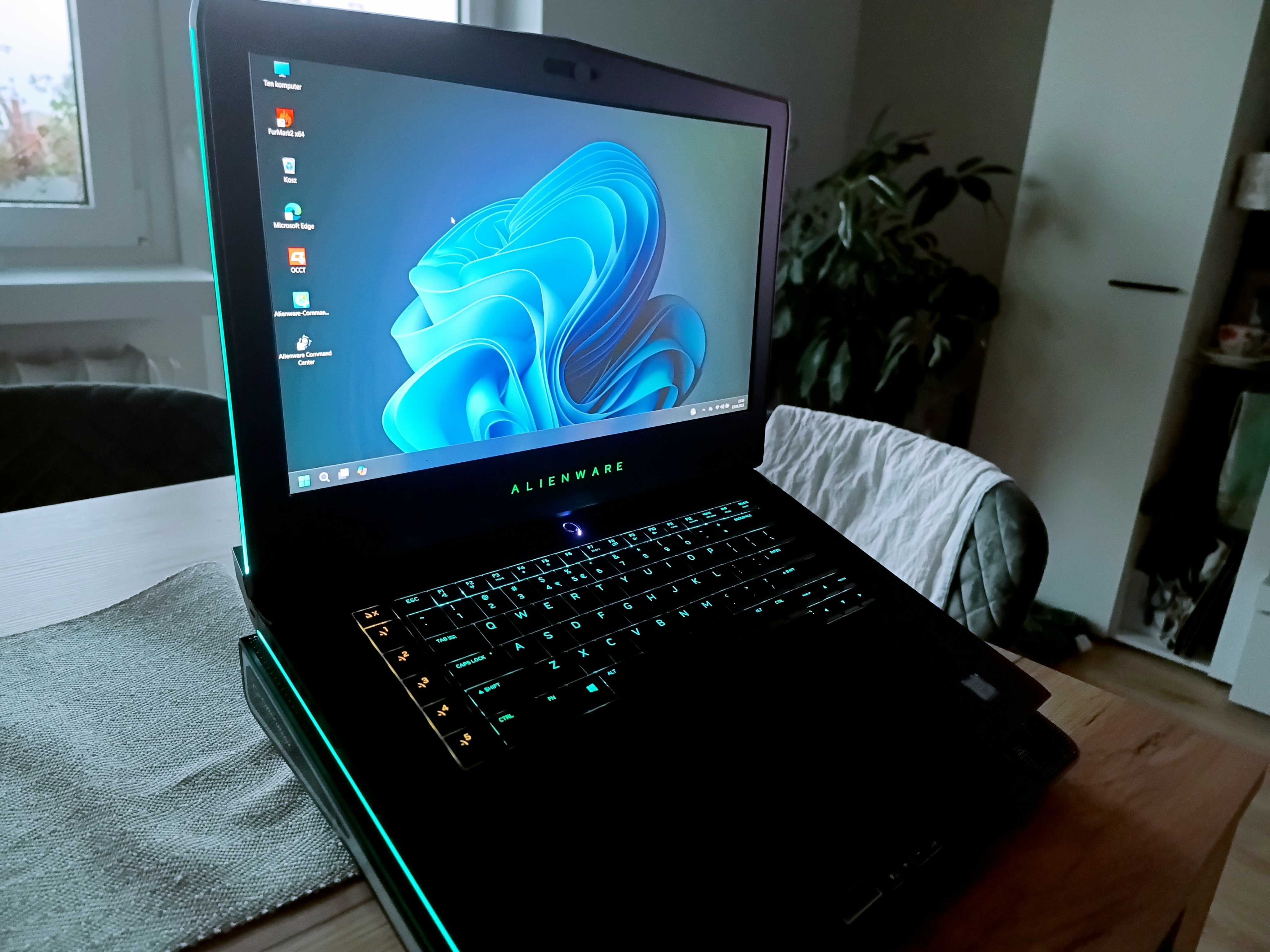 Laptop Dell Alienware 15 R3 GTX 1070 i7 7700HQ