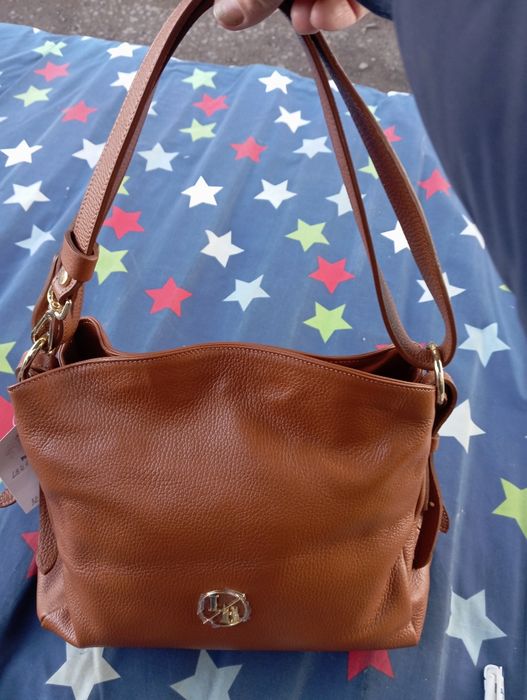 Жіноча шкіряна сумка.