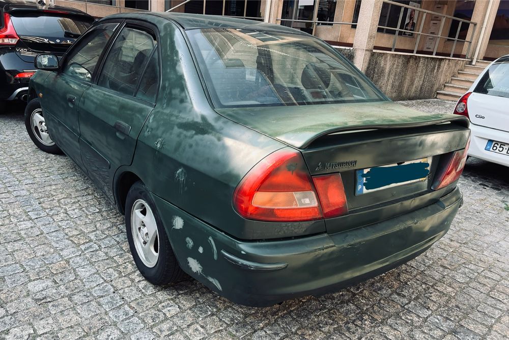 Mitsubishi Lancer 1998 – 1.6 Gasolina | 110.000 km Originais | OPORTUN