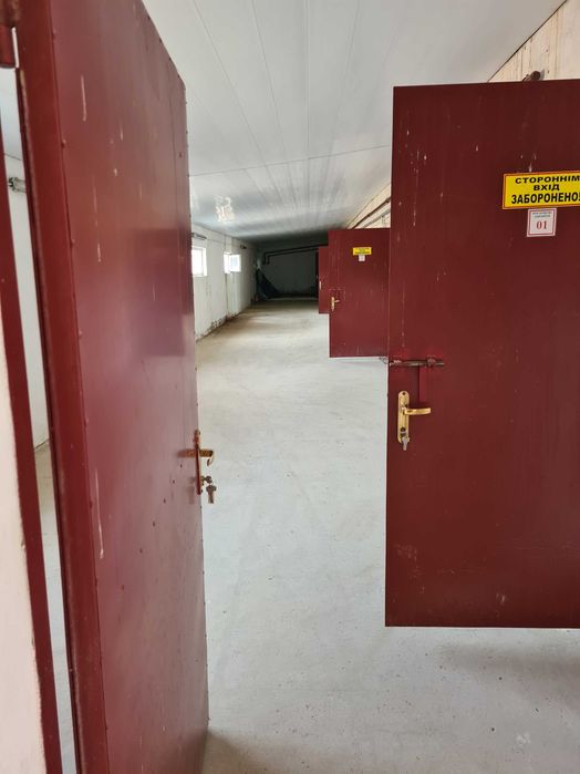 Нерухомість склади