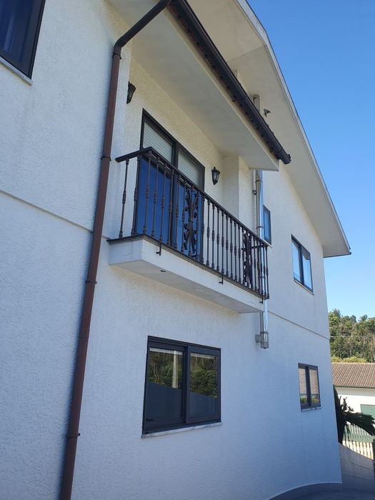 Janelas interiores e exteriores