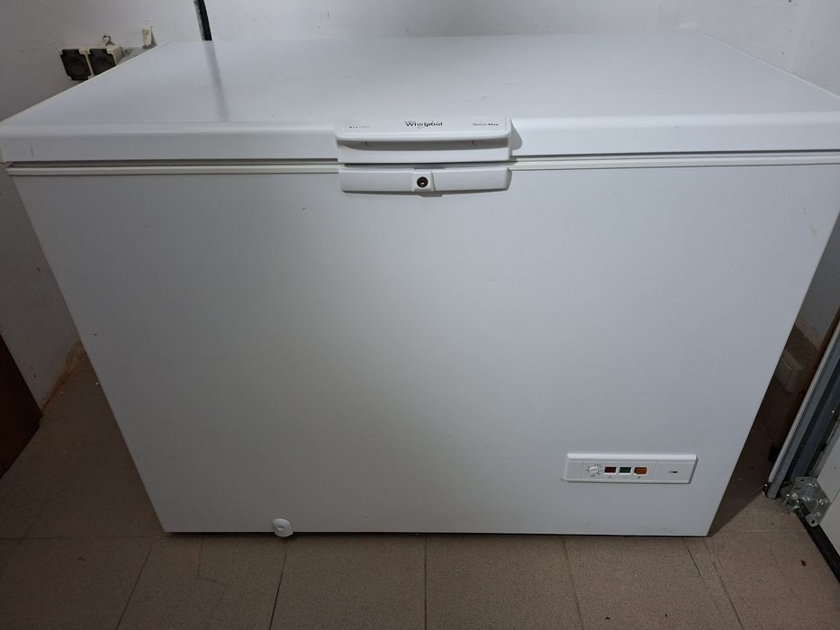 Zamrażarka whirlpool 320l