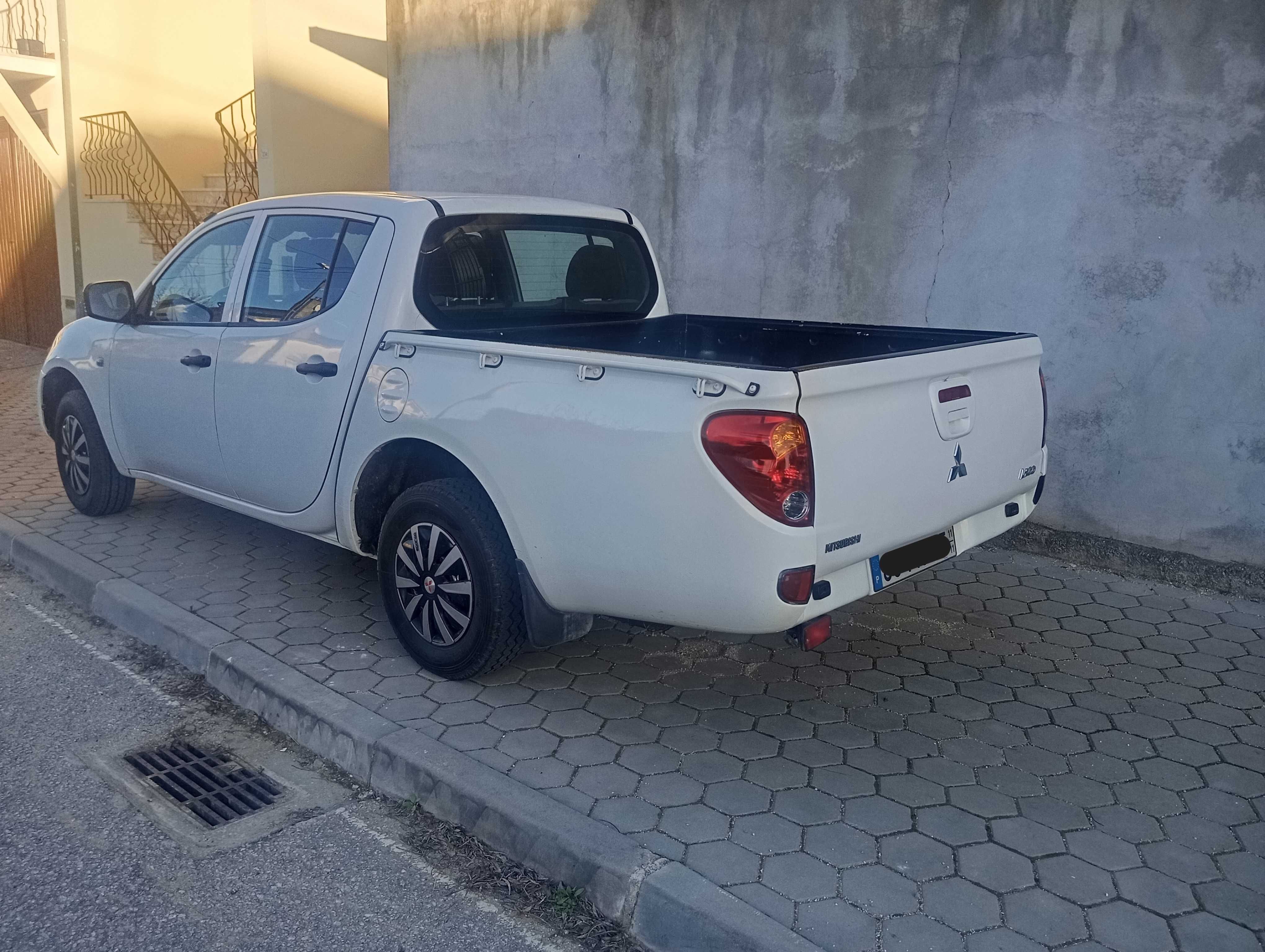 Carrinha Mitsubishi L200