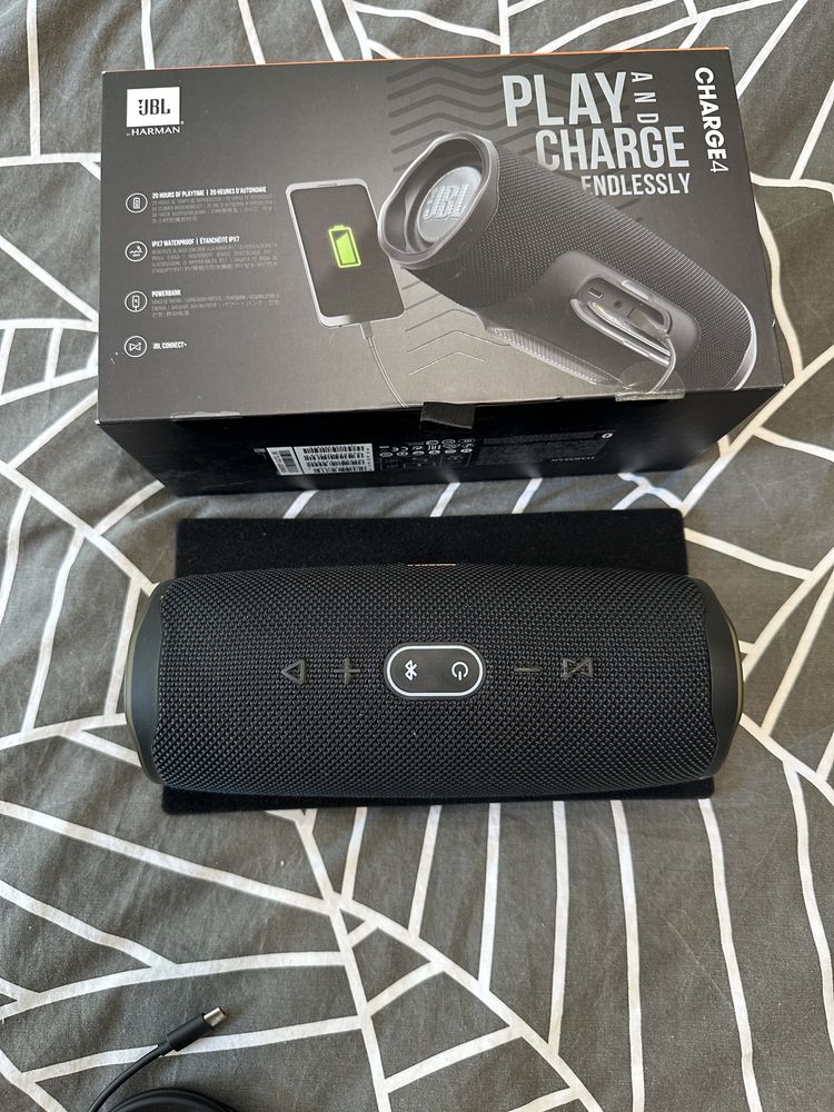JBL Charge 4 оригінал, повна комплектація, як нова
