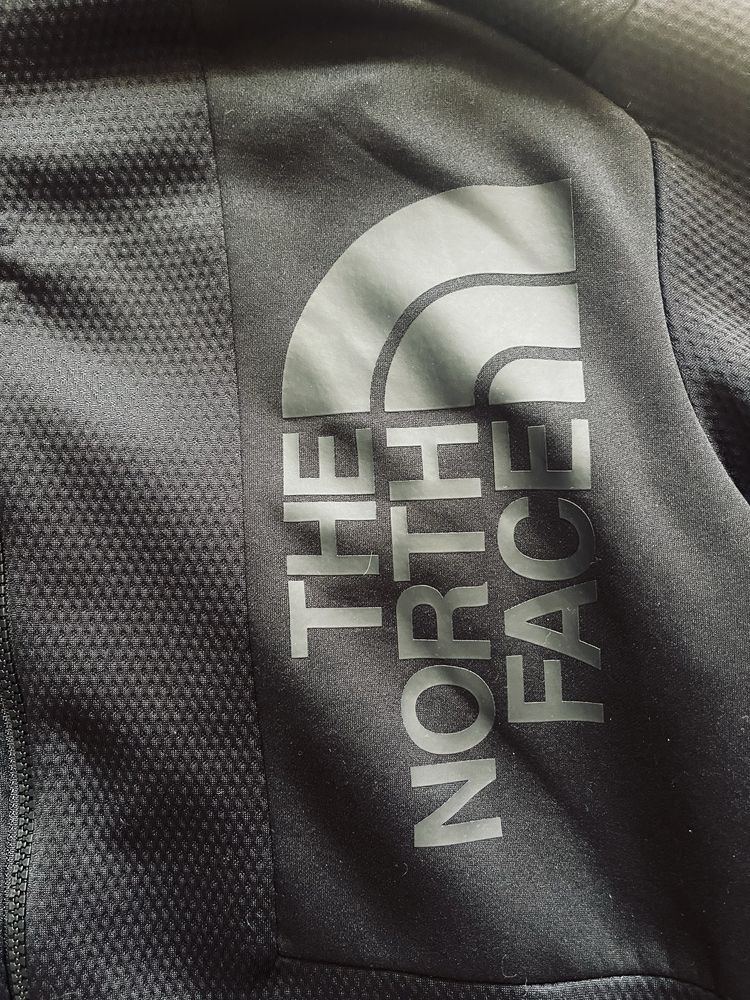 The North Face спортивная кофта с капюшоном