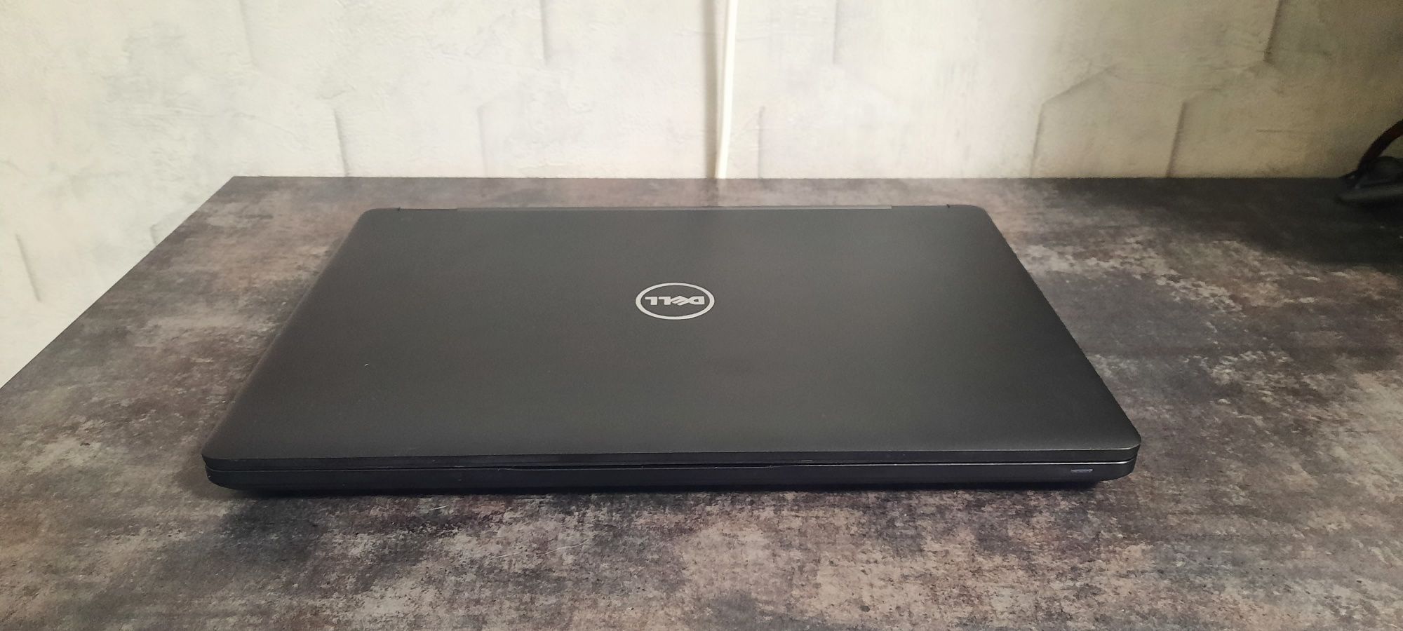 Dell-5480 FHD/I5-7300u/DDR4-16/SSD-500GB/Батарея до 5 годин.