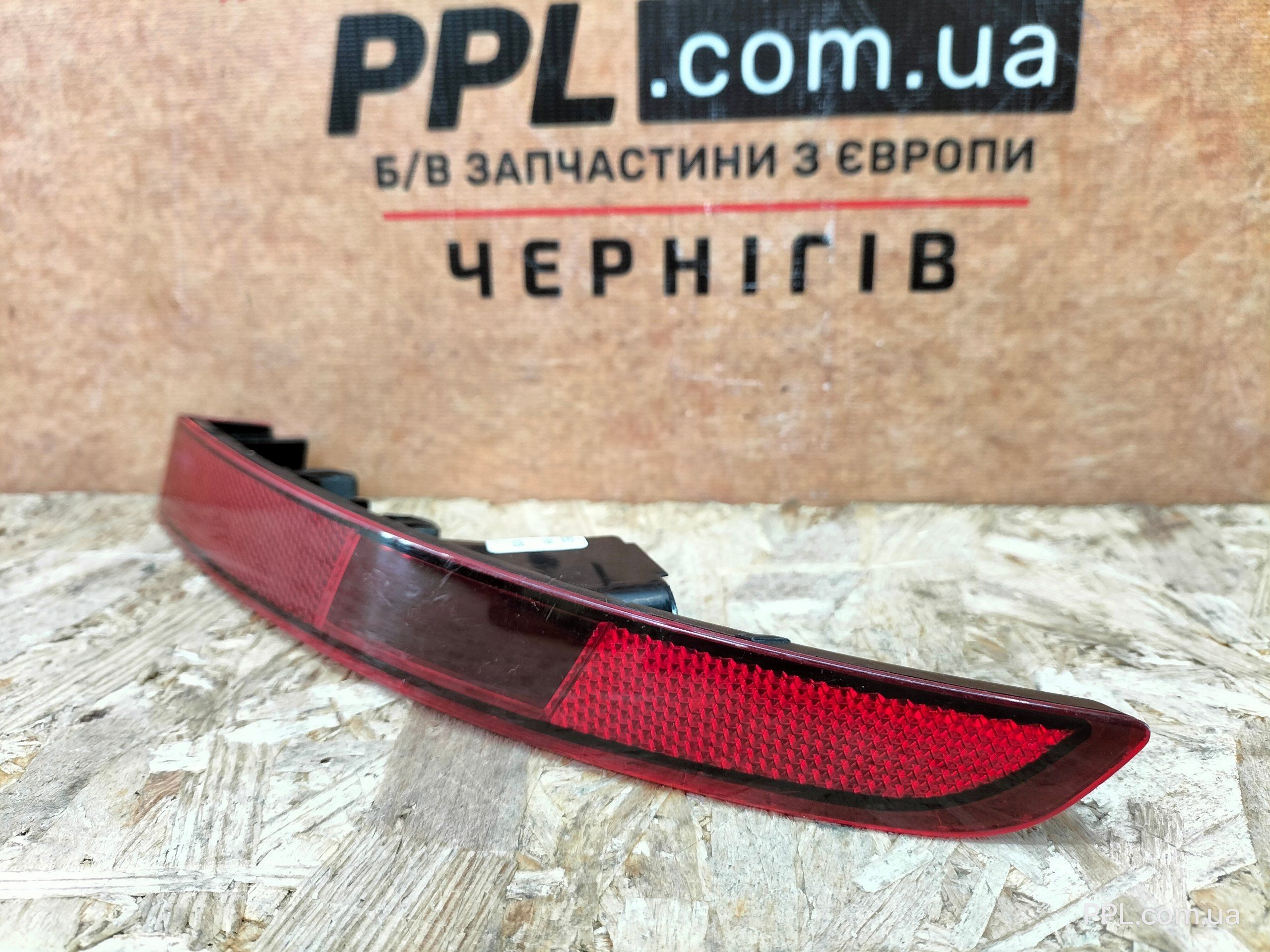 Skoda Kamiq 2019- Отражатель катафот заднего бампера правый 658945702