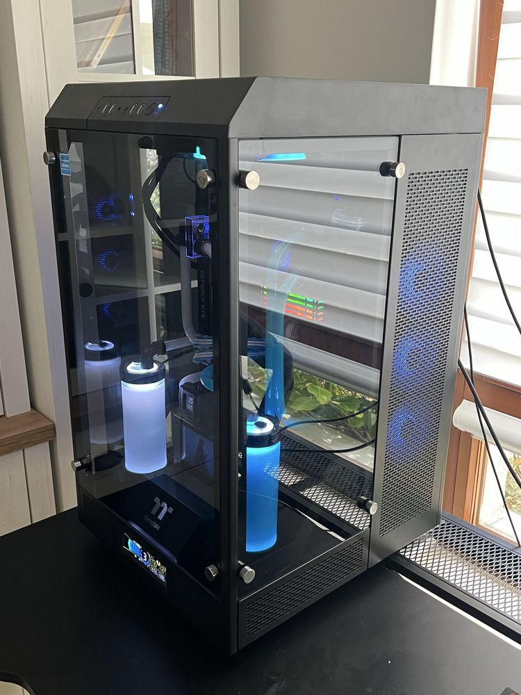 Komputer custom Thermaltake Tower900 build RTX3080 / Ryzen 5800X