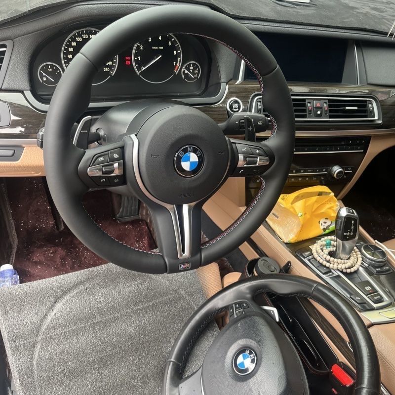 Кермо, руль BMW з пелюстками