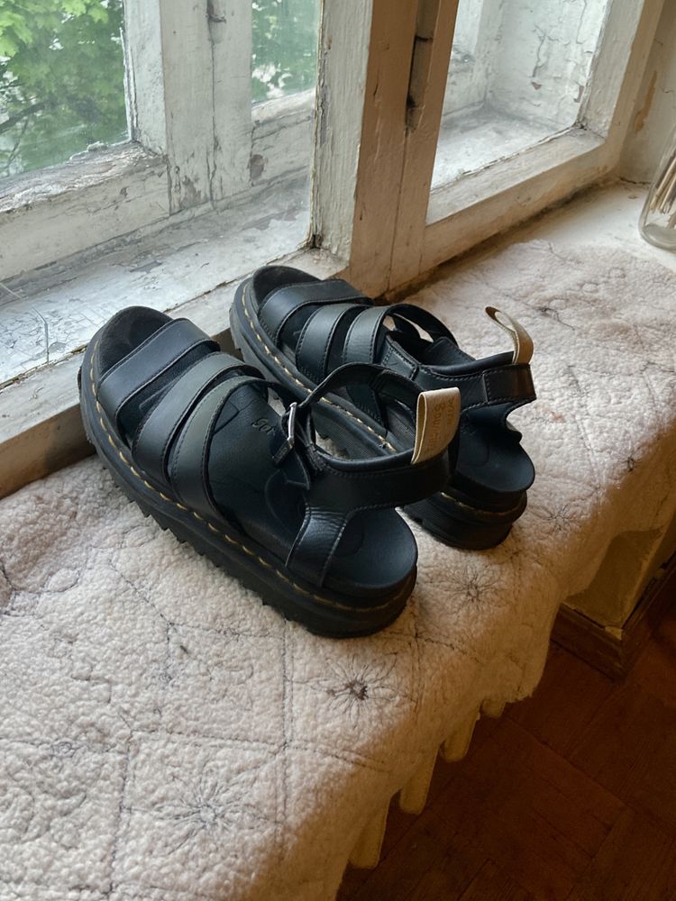 Blaire Vegan Black Dr. Martens Босоніжки