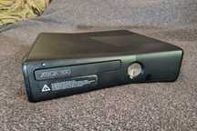 Xbox 360S + 2 джойстика + ігри
