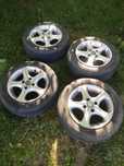Felgi aluminiowe 15" 4x100 z oponami letnimi – komplet 4 sztuki