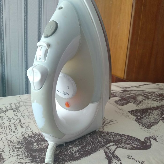 Продам праску Elenberg