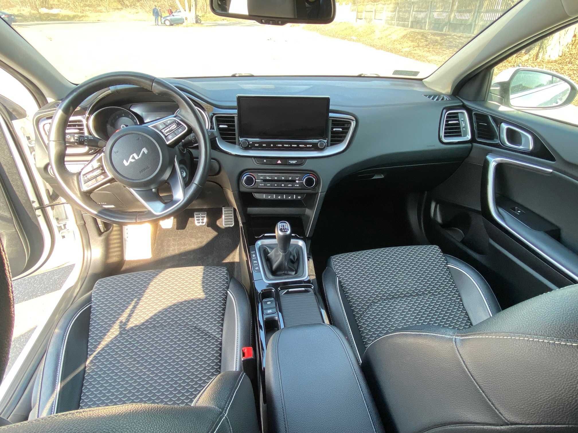 Kia Ceed III 2022 1.5 T-GDI 160KM Business Line