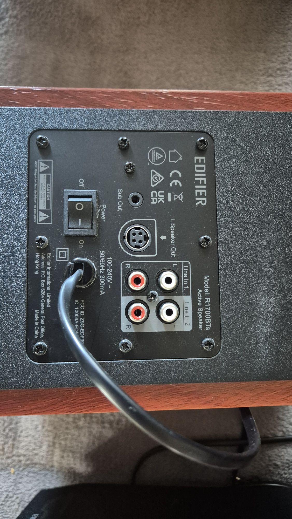 Głośniki edifier R1700BTs