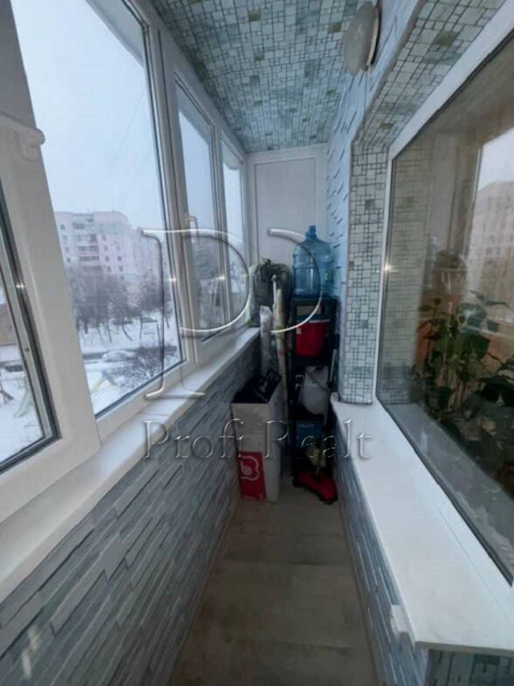 Продаж 1 кімн. квартири за адресою Харківське шосе 67А/Нова Дарниця/