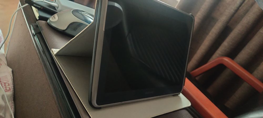 Продаю планшет Samsung Galaxy Note 10.1 N8000