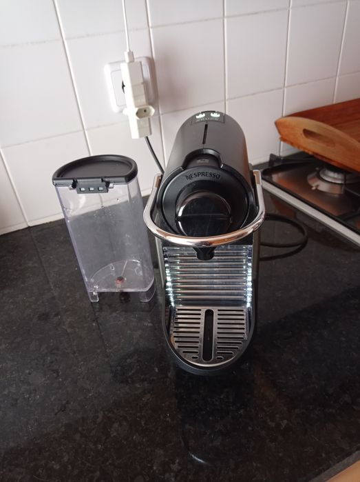 Krups Nespresso XN3005 avariada