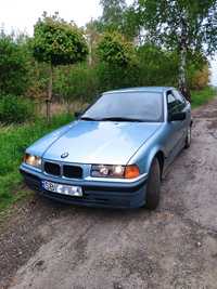 BMW e36 320 sedan