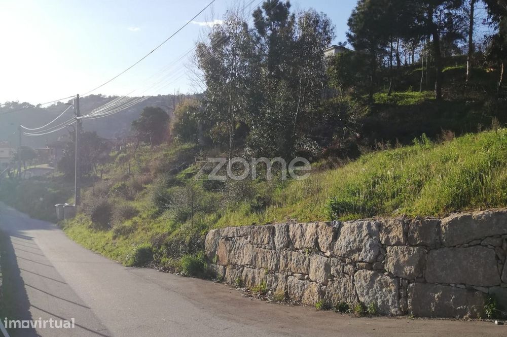 Terreno Urbano em Santa Marinha do Zêzere - Baião