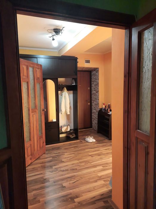 Затишна квартира в довгострокову оренду