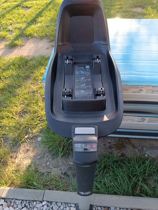 Sprzedam fotelik samochodowy Maxi Cosi plus baza