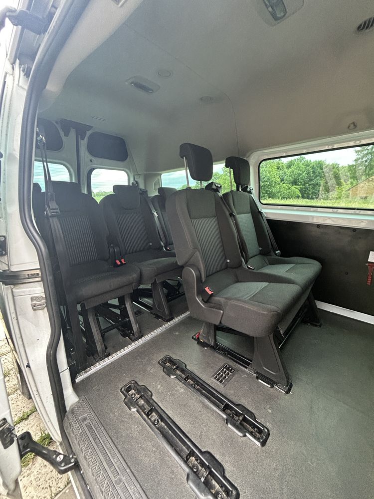 Ford Transit Custom 2,2 l 9 osobowy