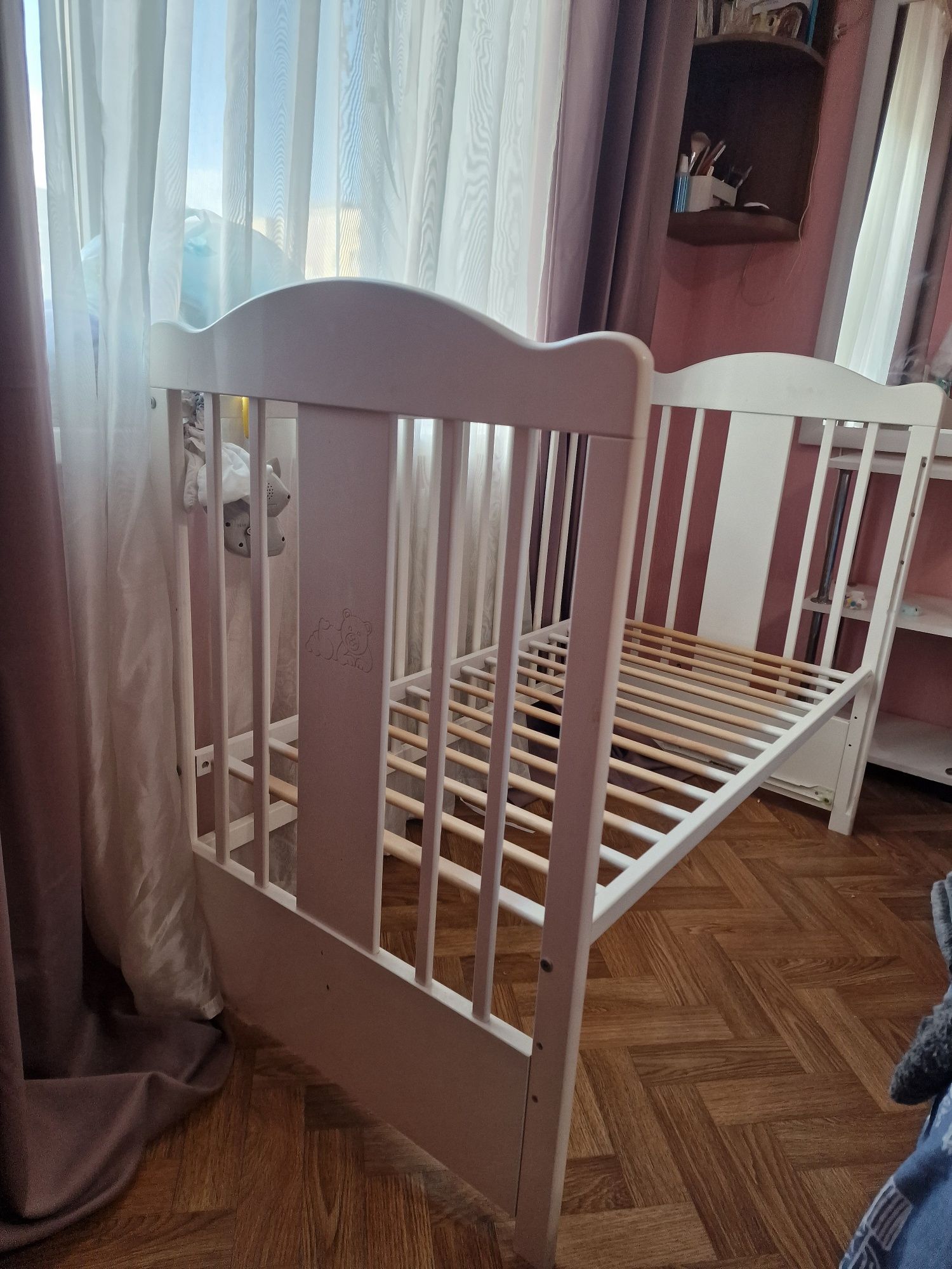 Дитяче ліжко від 0 до 3 років виробництво Італія біле з матросом