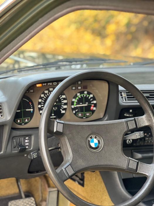 BMW 7 series E23 1982 2.8