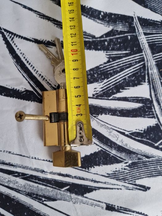 Wkładka z motylkiem do zamka  30/30 3 Klucze