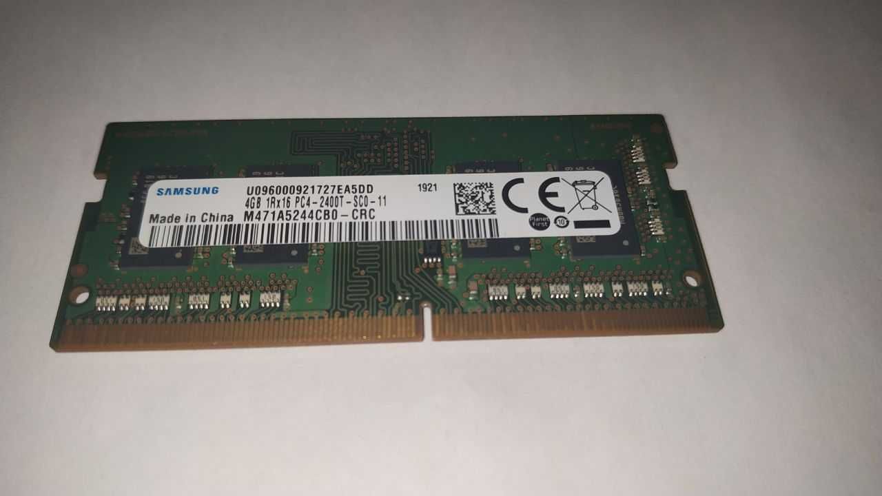 Модуль пам'яті для ноутбука SoDIMM DDR4 4GB 2400 MHz