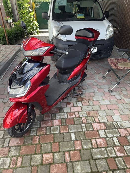 Електро скутер Maxxter Neos запас ходау 80 км