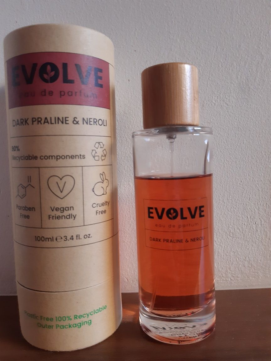 Woda perfumowana Evolve Dark praline & neroli