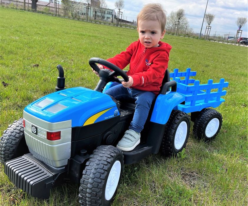 Трактор дитячий на акумулятор NEW HOLLAND Синій