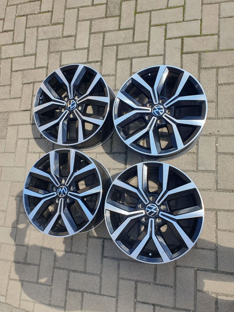 Felgi aluminiowe 17 5x112  Passat b8  piękny wzór orginalne vw