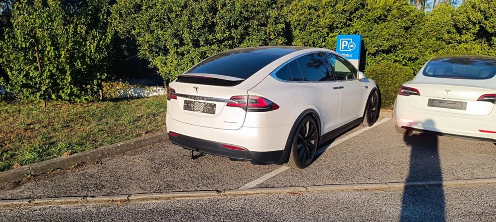 Tesla Model X 100 kWh Long Range AWD