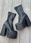 czarne buty platformy 39 kozaki za łydkę botki buciki emo goth alt