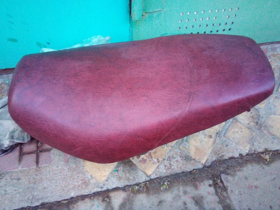 продам скутер Китайский в таком виде как на снимках всё что имеется