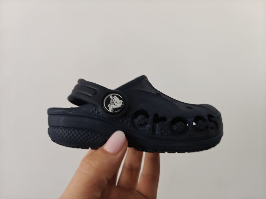 Crocs klapki dla dziecka C8 14 cm  23/24