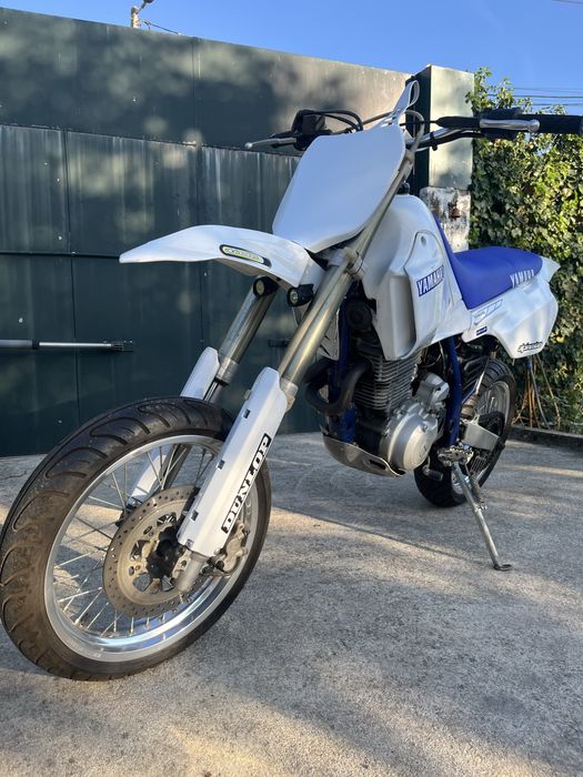 Yamaha tt600 muito estimada