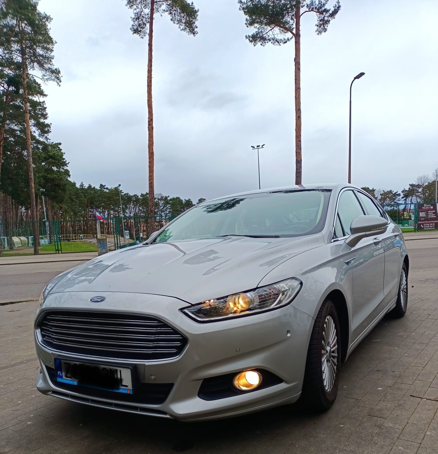 Ford mondeo mk5 niski przebieg doinwestowany serwisowany opłacony.