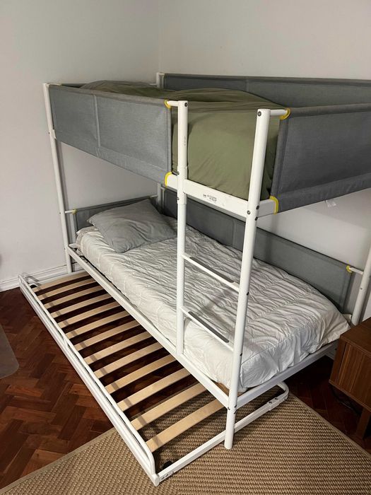 VITVAL – Estrutura de beliche com cama inferior (IKEA)