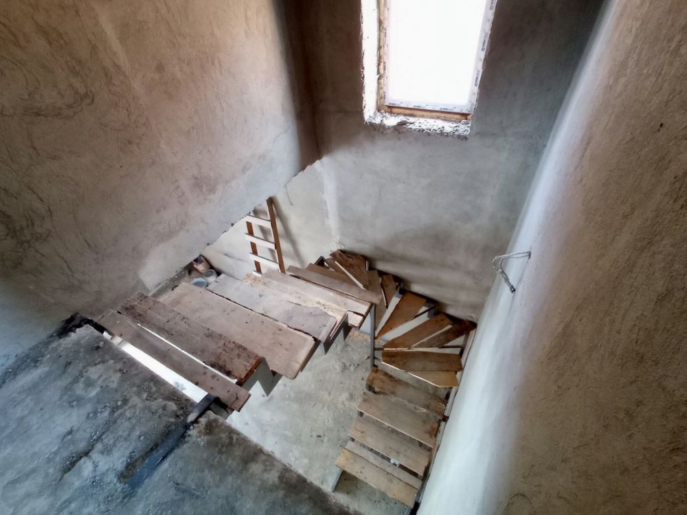 Двоповерховий будинок / 5 соток / 120м2