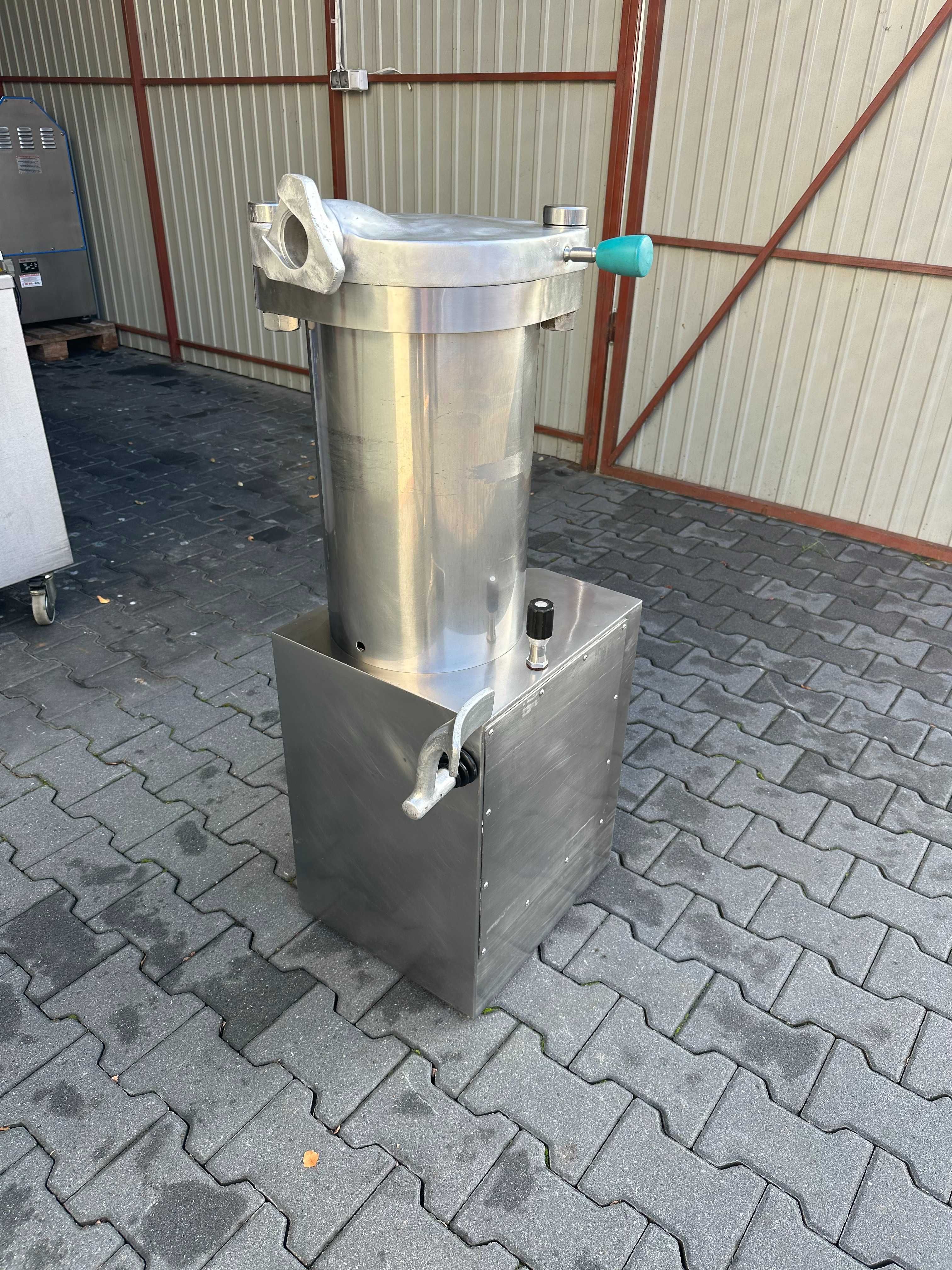 Nadziewarka tłokowa Talsa 26 L Nadziewarka hydrauliczna masarnia