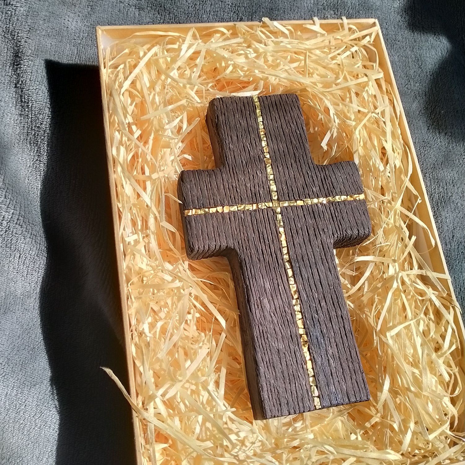 хрест настінний інкрустований мозаїкою з сусального золота