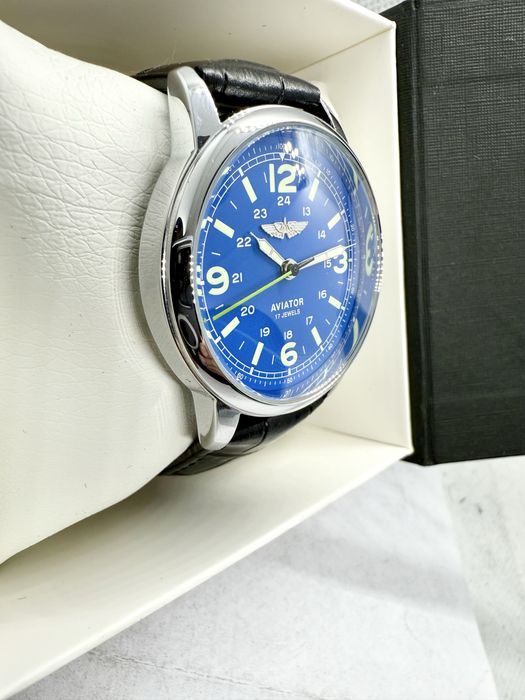 Часы АВИАТОР механические НОВЫЕ КАЧЕСТВО Ракета полет восток молния